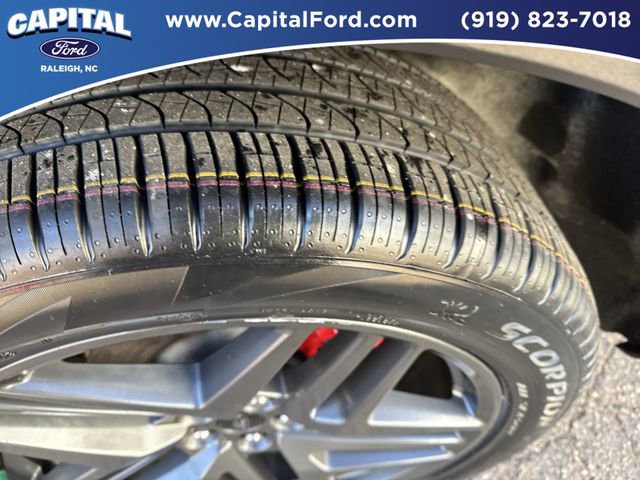 Certified 2025 Ford Explorer ST image 14