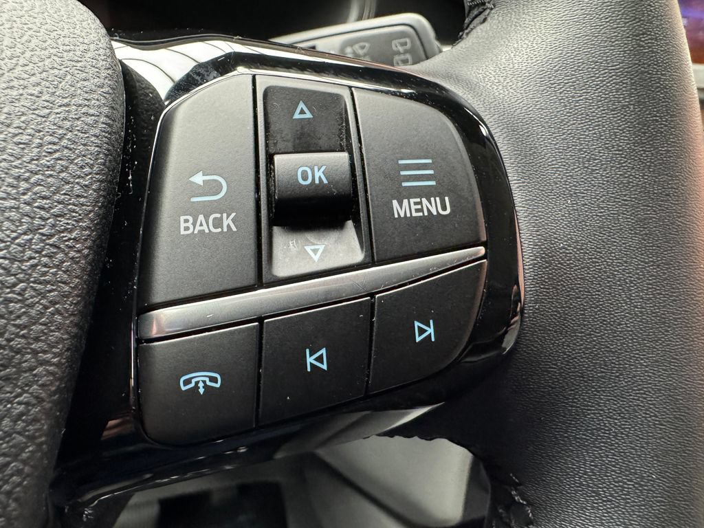 Certified 2023 Ford Escape Active AWD/4WD image 17