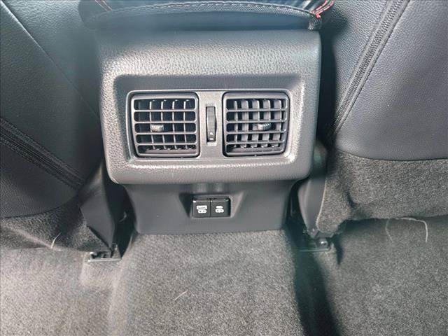Used 2025 Toyota Camry XLE FWD image 17