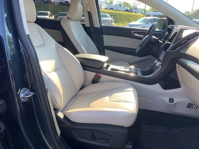 Certified 2023 Ford Edge Titanium AWD/4WD image 13