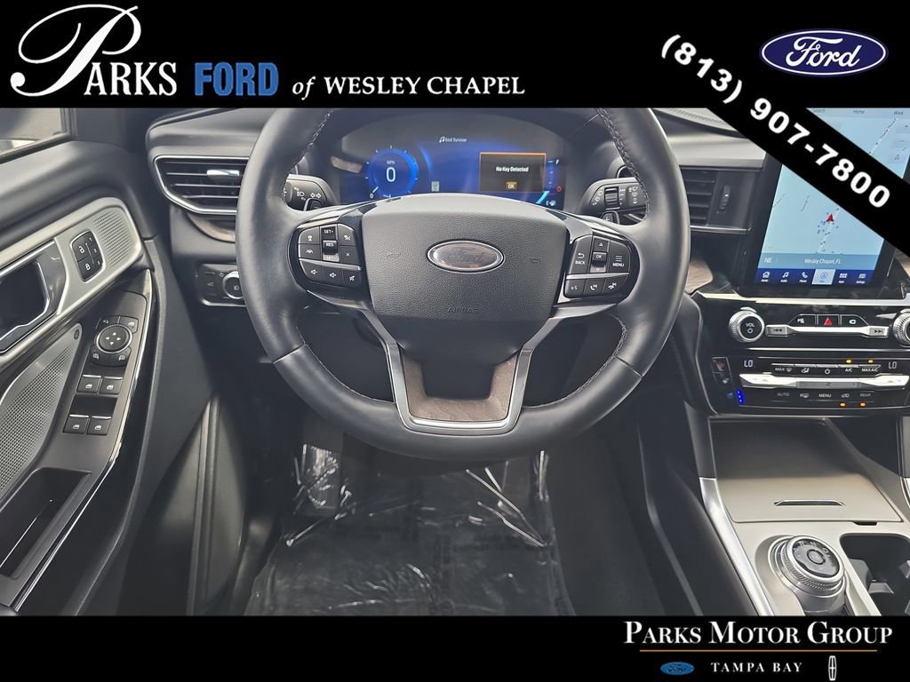 Certified 2021 Ford Explorer Platinum w/ Equipment Group 601A image 12