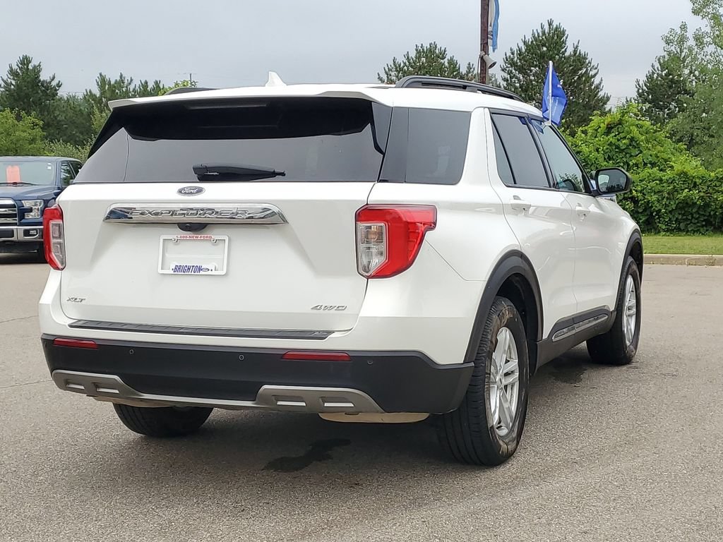 Certified 2022 Ford Explorer XLT w/ Equipment Group 202A AWD/4WD image 4