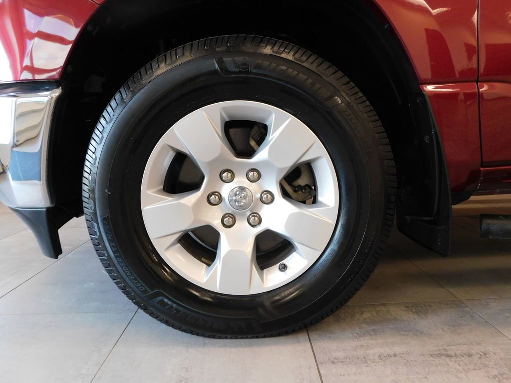 Used 2020 RAM 1500 Big Horn AWD/4WD image 9