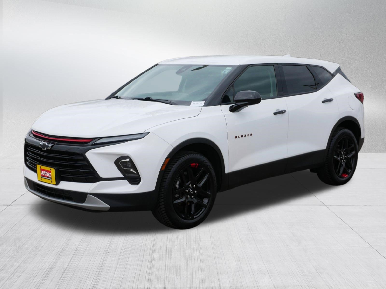 Used 2023 Chevrolet Blazer LT w/ Driver Confidence Package AWD/4WD image 3