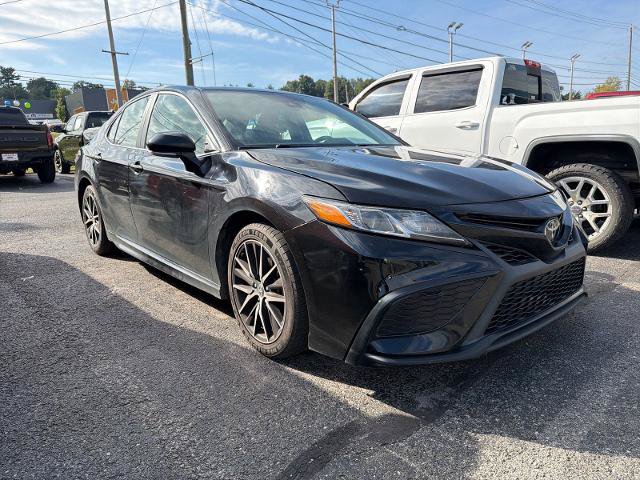 Used 2024 Toyota Camry SE FWD image 4