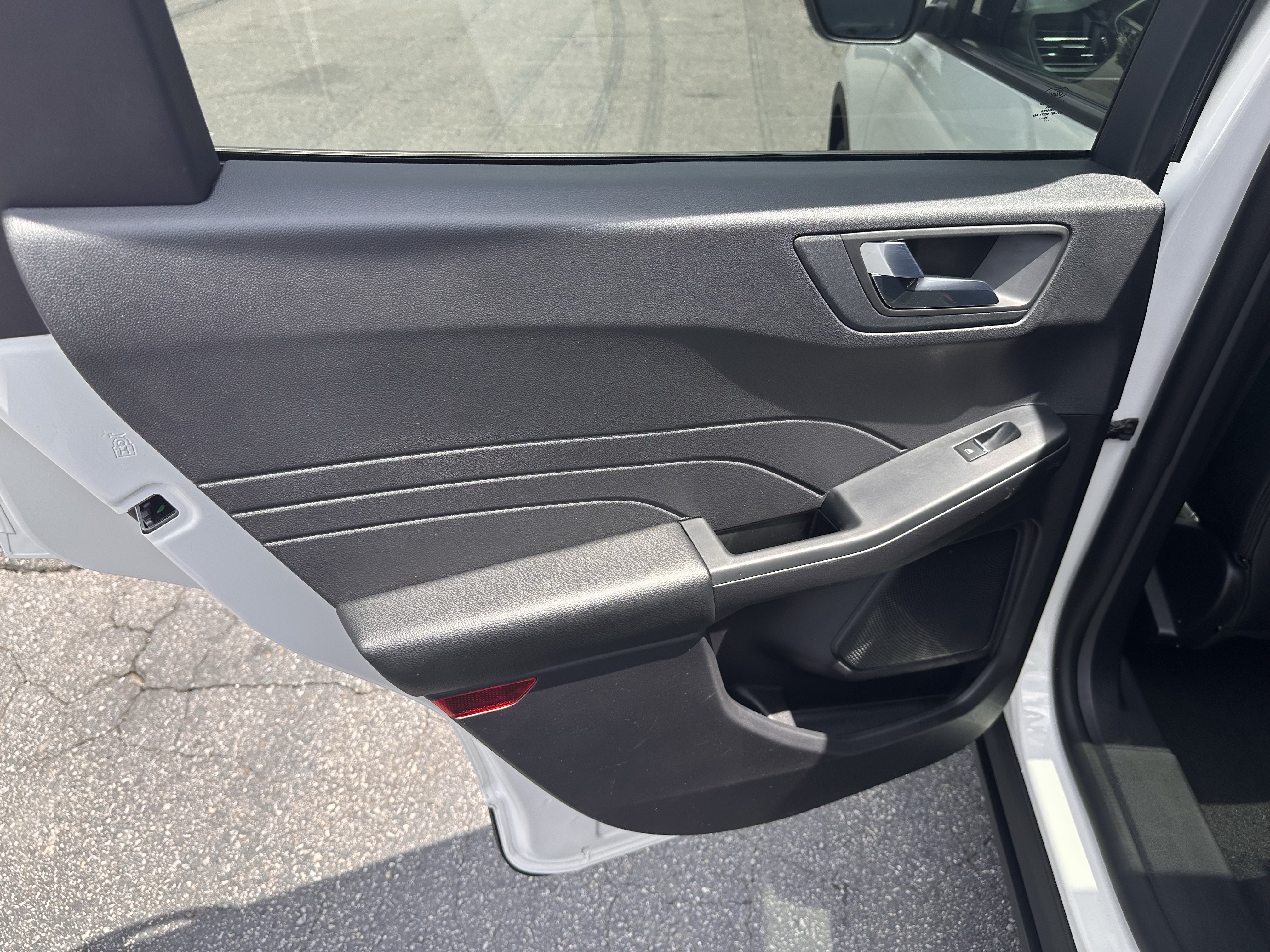 Certified 2022 Ford Escape SEL w/ SEL Stealth AWD Package image 11