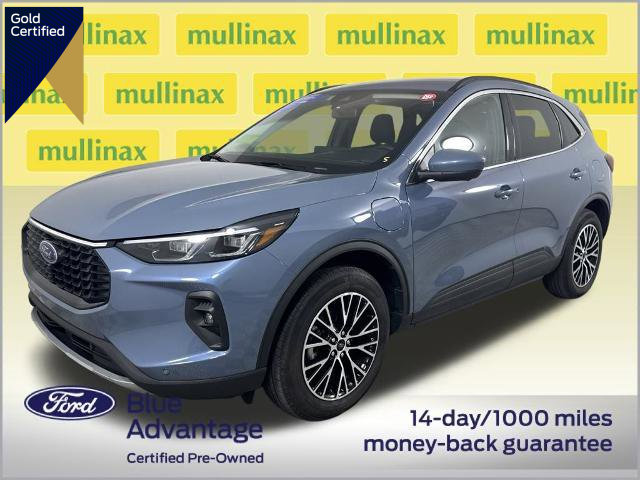Certified 2025 Ford Escape SE w/ PHEV Premium Package image 1