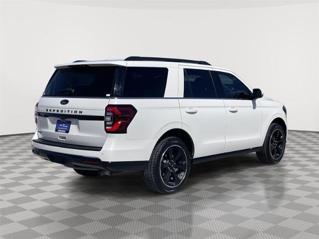 Certified 2022 Ford Expedition Limited image 5