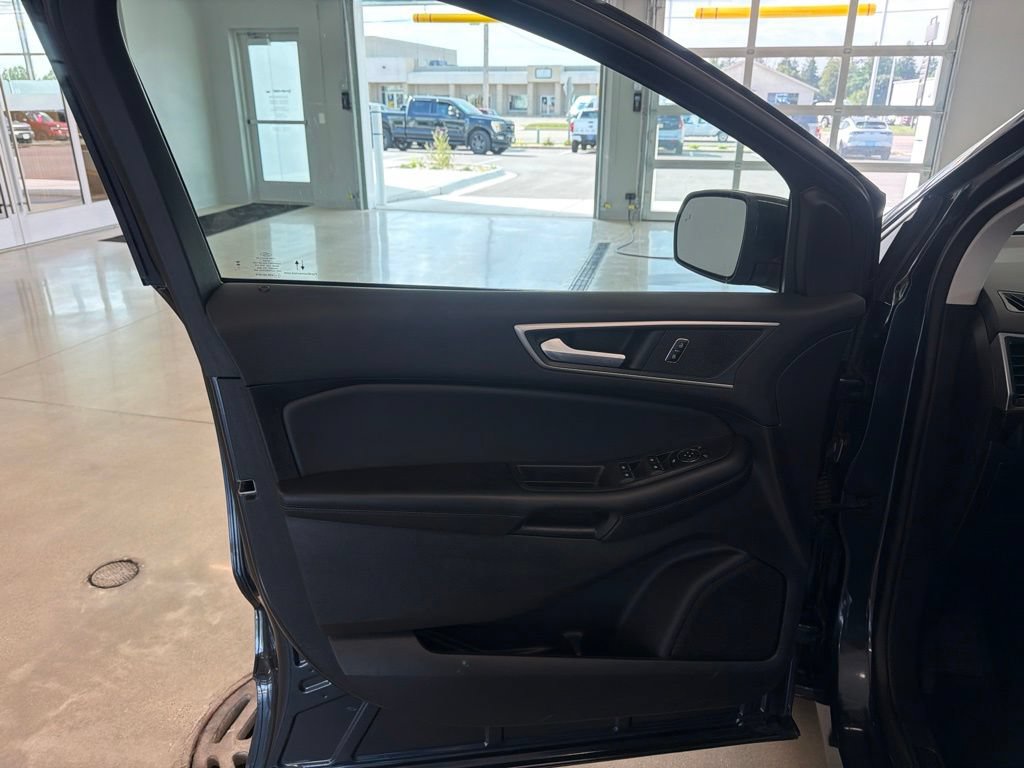 Certified 2024 Ford Edge SEL w/ Convenience Package AWD/4WD image 60