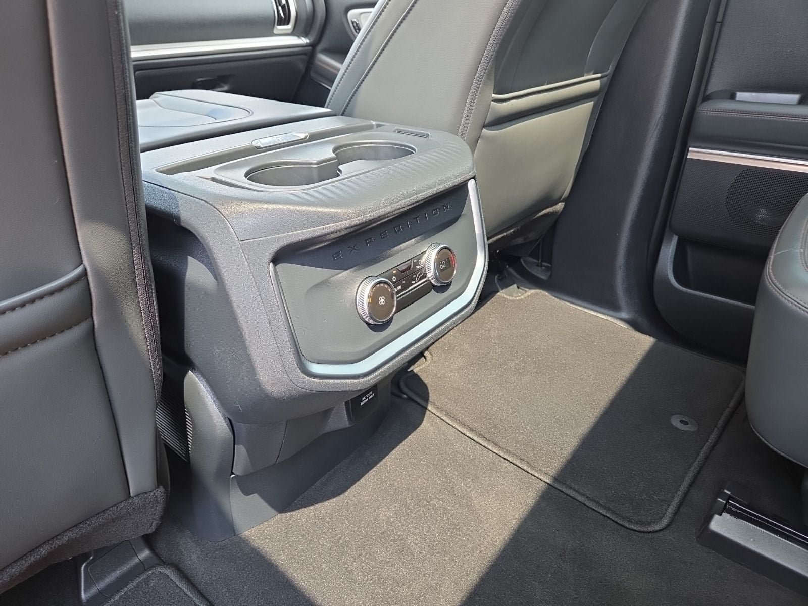 Certified 2025 Ford Expedition Active AWD/4WD image 46
