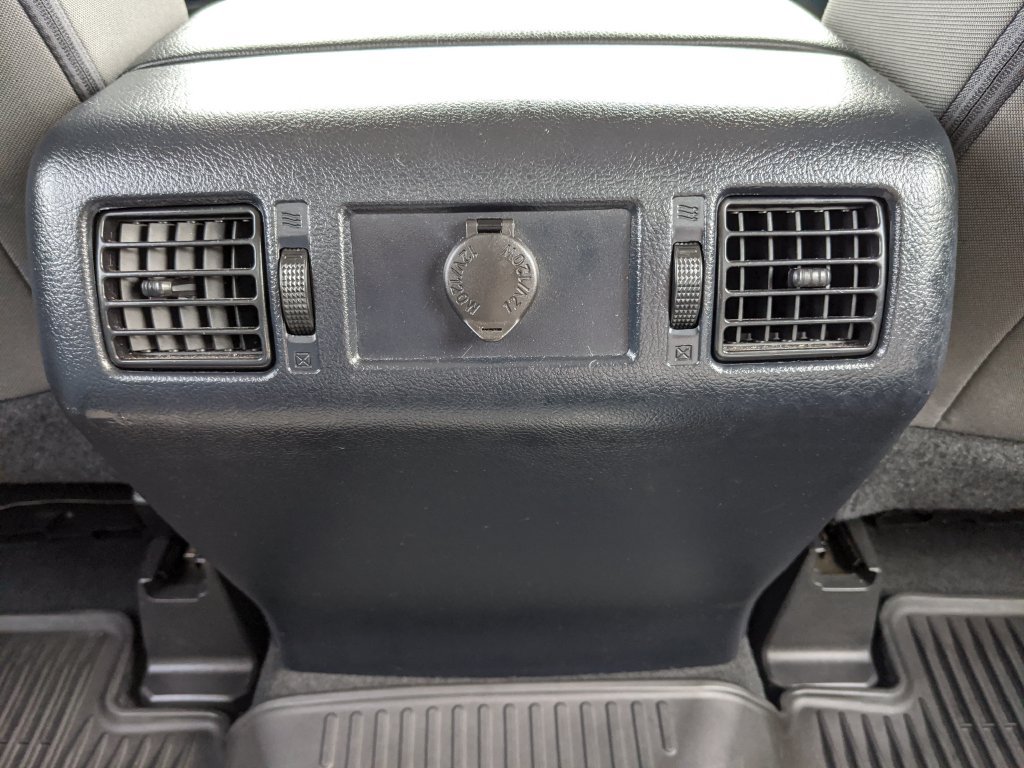 Used 2020 Toyota Tundra SR5 w/ SR5 Upgrade Package AWD/4WD image 17
