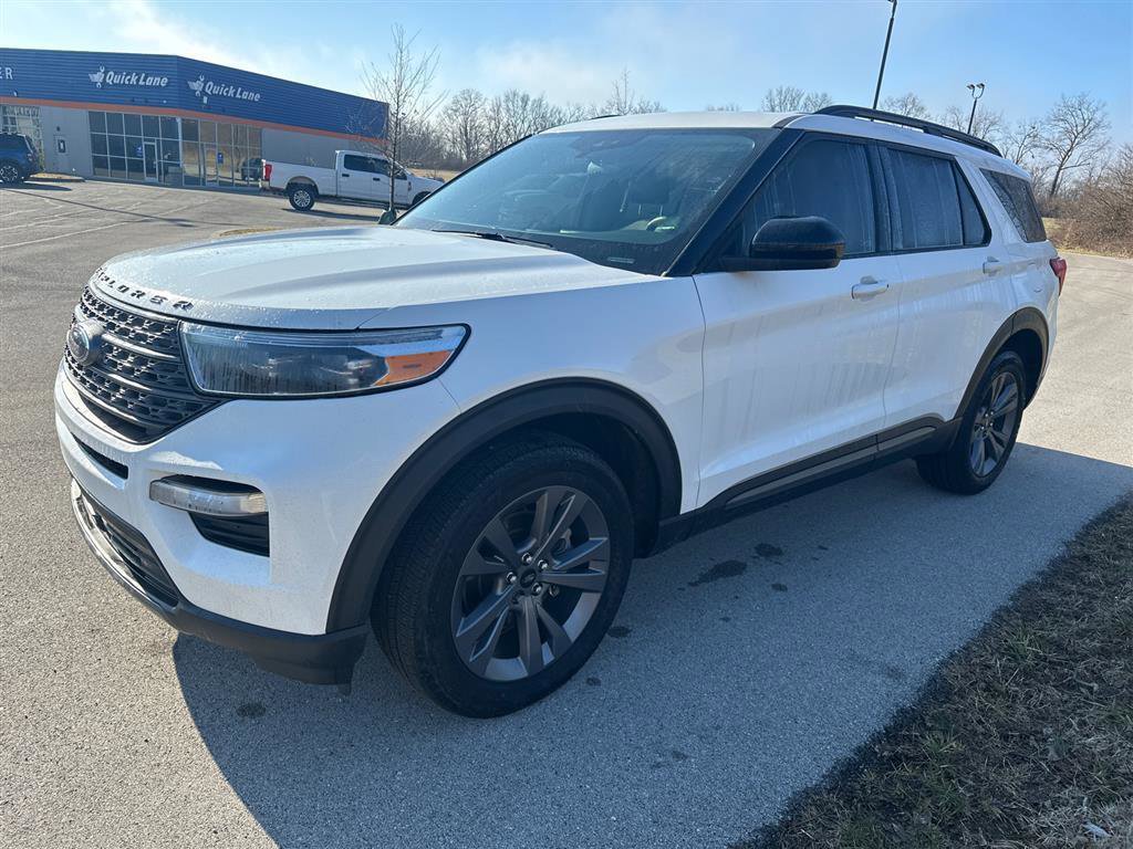 Certified 2023 Ford Explorer XLT w/ Equipment Group 202A image 7