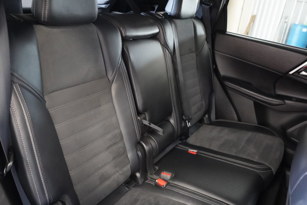 Used 2024 Mitsubishi Outlander SE AWD/4WD image 23