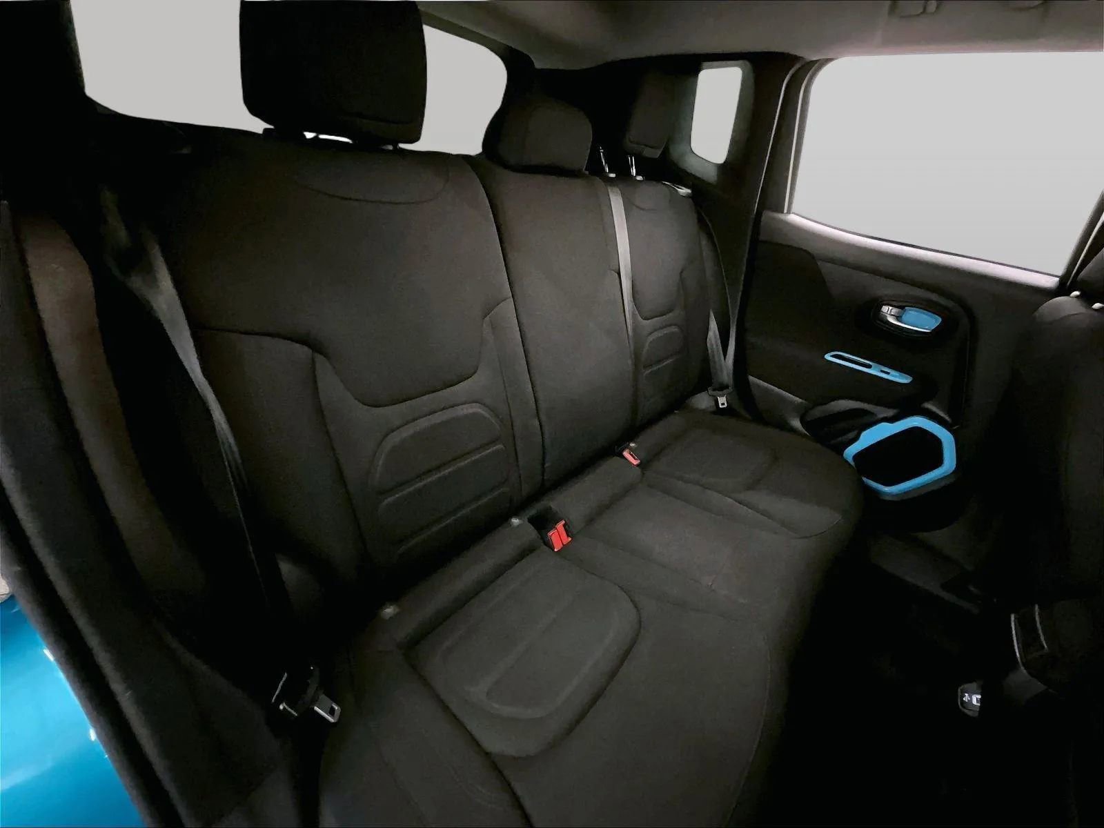 Used 2021 Jeep Renegade Latitude FWD image 26