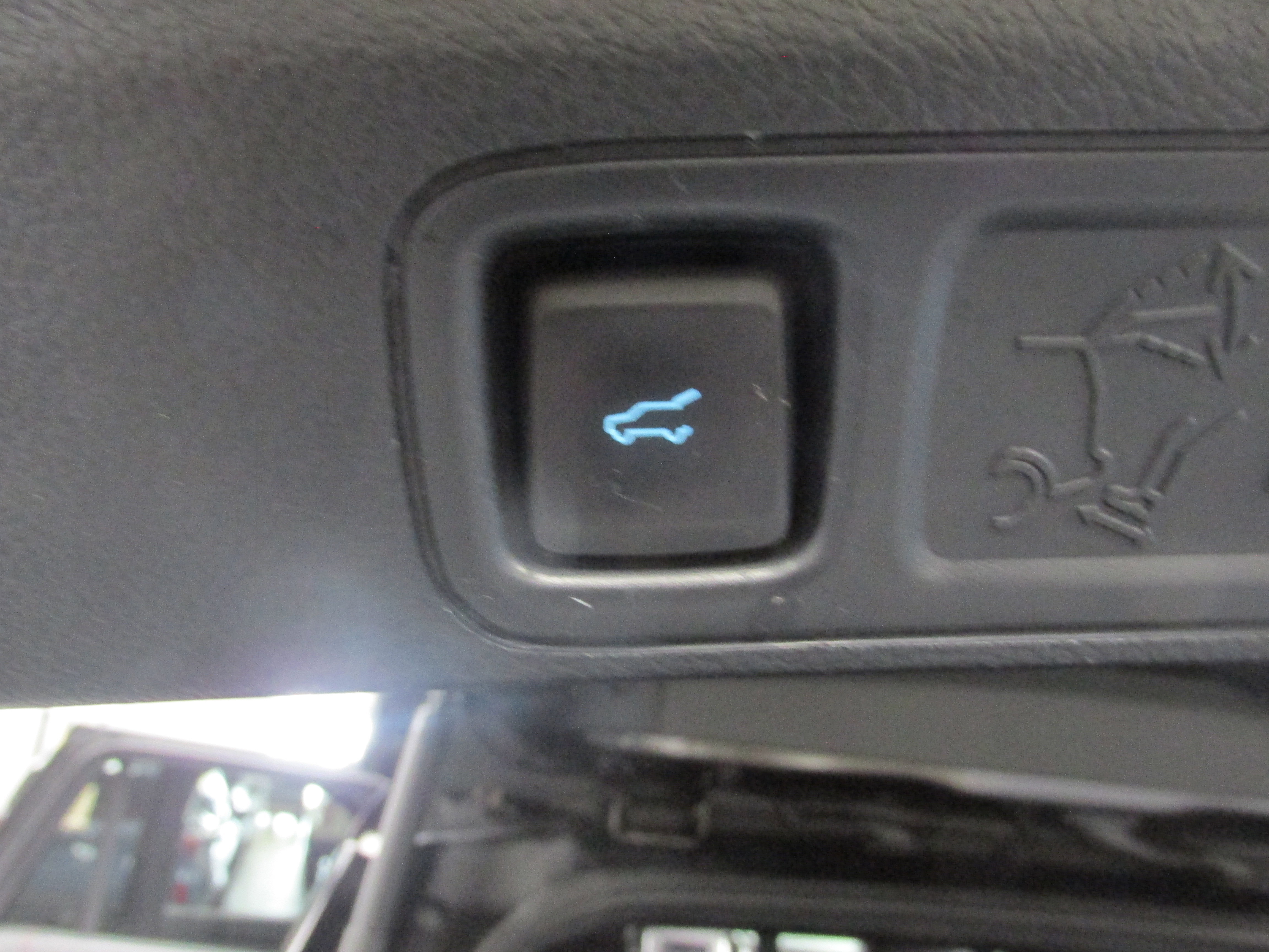 Certified 2020 Ford Expedition Limited w/ Equipment Group 303A image 25