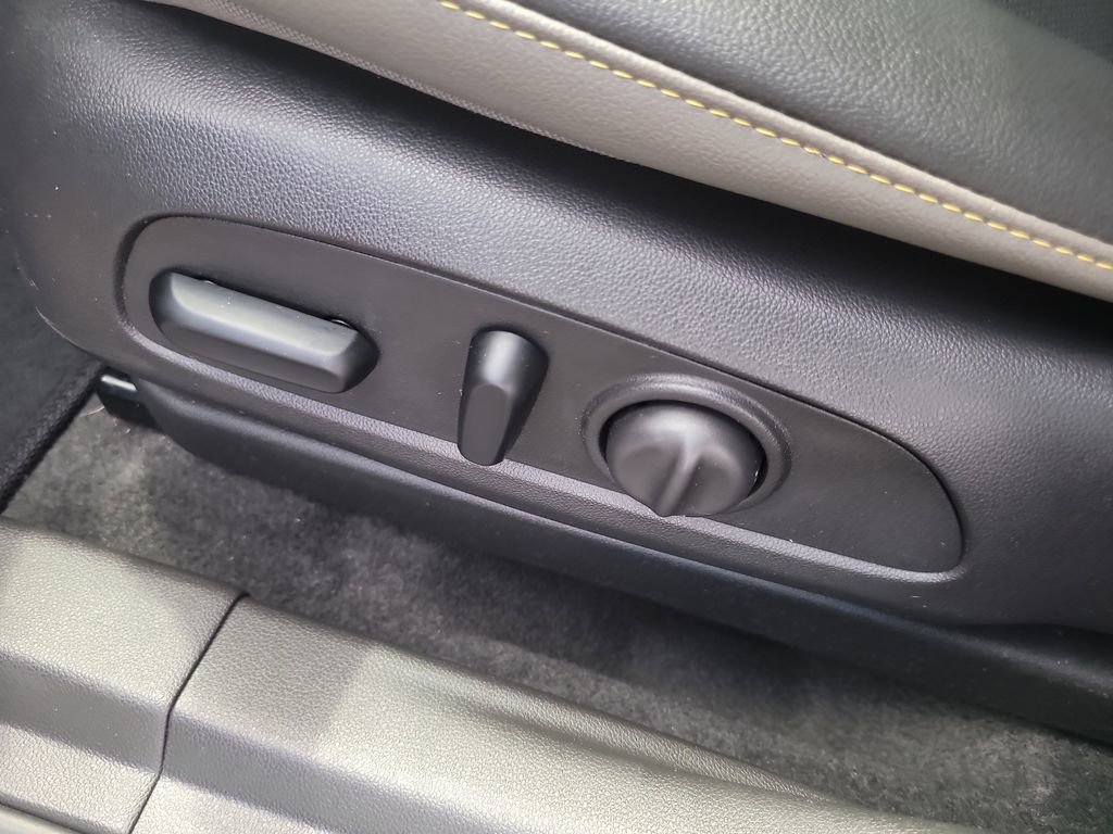 Used 2024 Chevrolet Trax ACTIV image 18