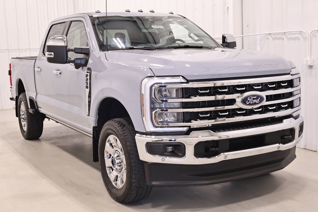 Certified 2025 Ford F250 Lariat w/ Lariat Ultimate Package AWD/4WD image 4