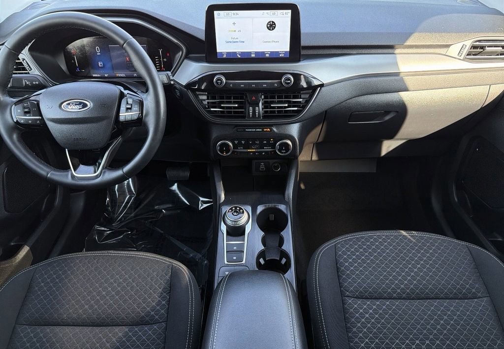 Certified 2024 Ford Escape Active w/ Cold Weather Package image 13