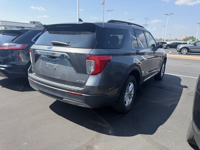 Certified 2023 Ford Explorer XLT w/ Equipment Group 202A AWD/4WD image 2