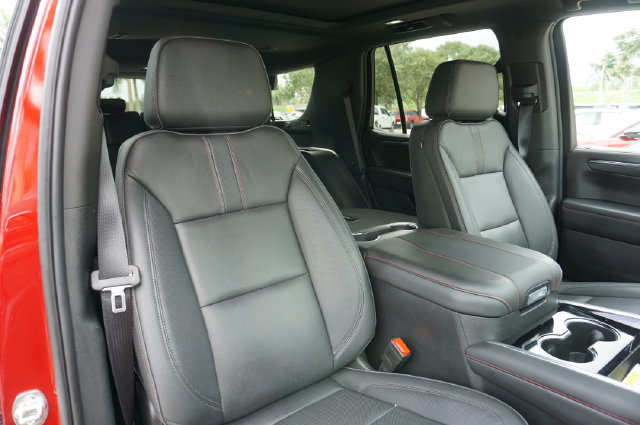 Used 2025 Chevrolet Tahoe RST w/ Comfort Package RWD image 2