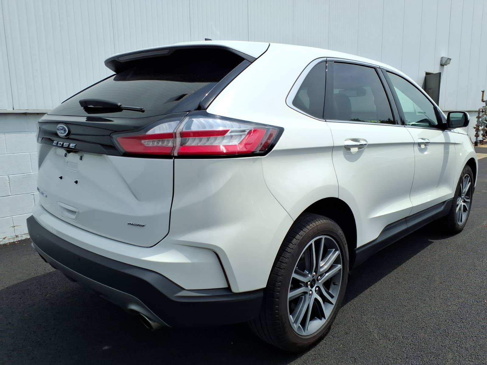 Certified 2024 Ford Edge Titanium AWD/4WD image 6