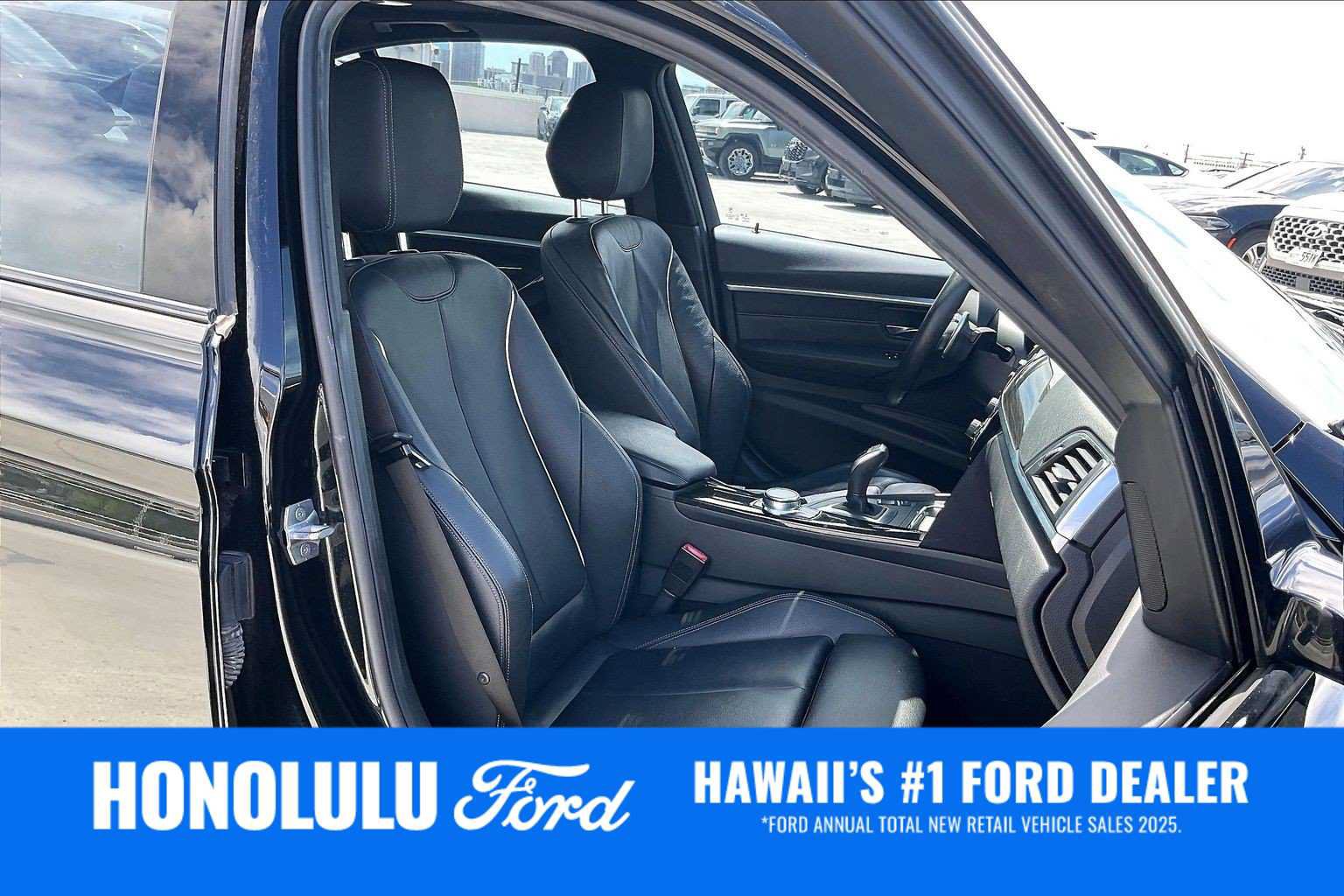 Used 2017 BMW 330i xDrive Sedan AWD/4WD image 13