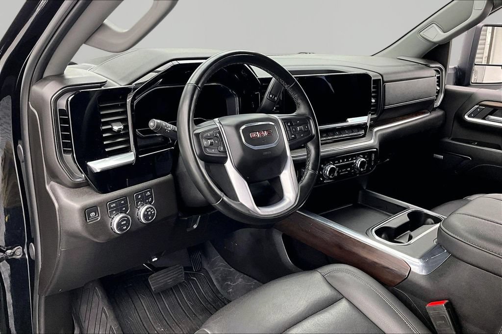 Used 2024 GMC Sierra 2500 SLT w/ SLT Premium Package AWD/4WD image 14