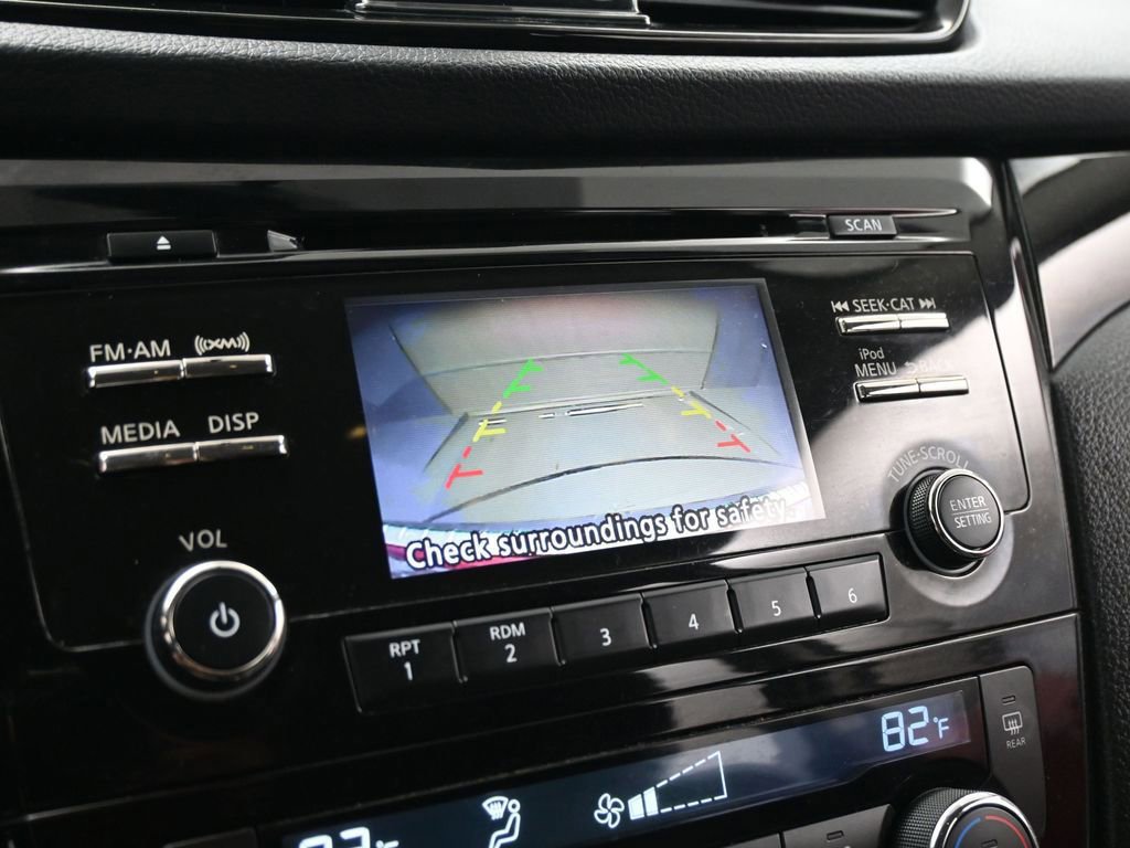 Used 2018 Nissan Rogue Sport SV image 42