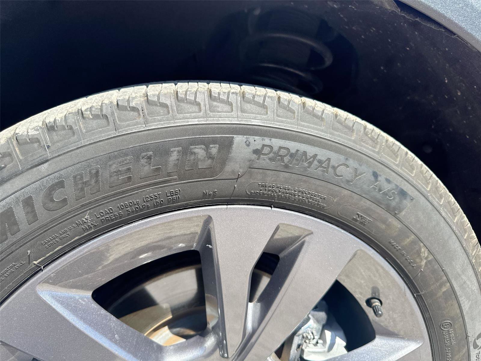 Certified 2024 Ford Explorer XLT w/ Equipment Group 202A image 35