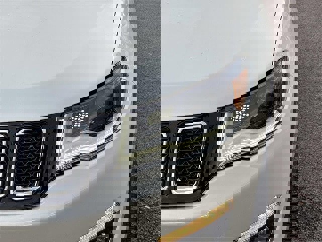 Used 2018 Jeep Compass Limited w/ Navigation Group image 10