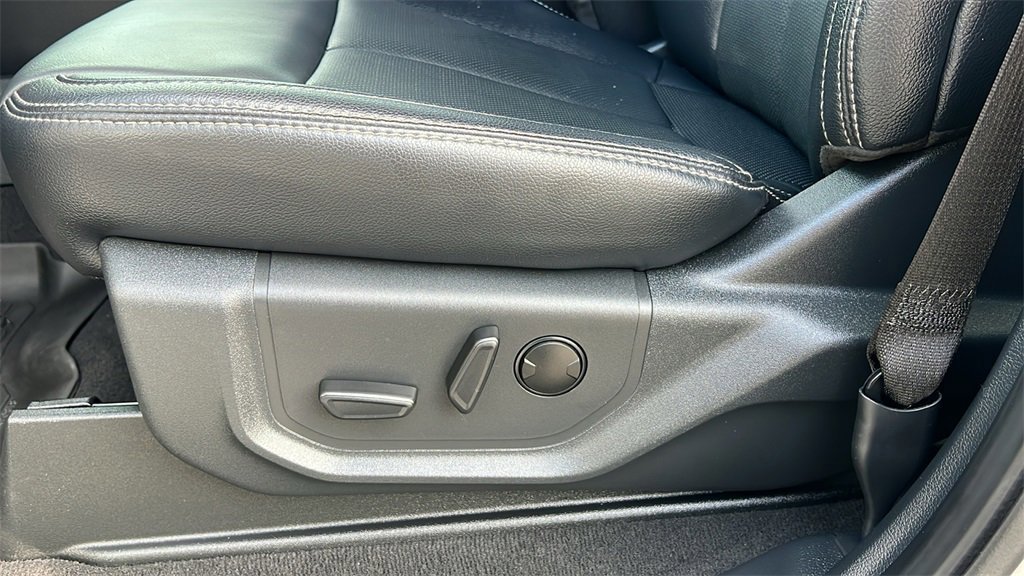 Certified 2022 Ford F450 Lariat w/ Lariat Ultimate Package image 14