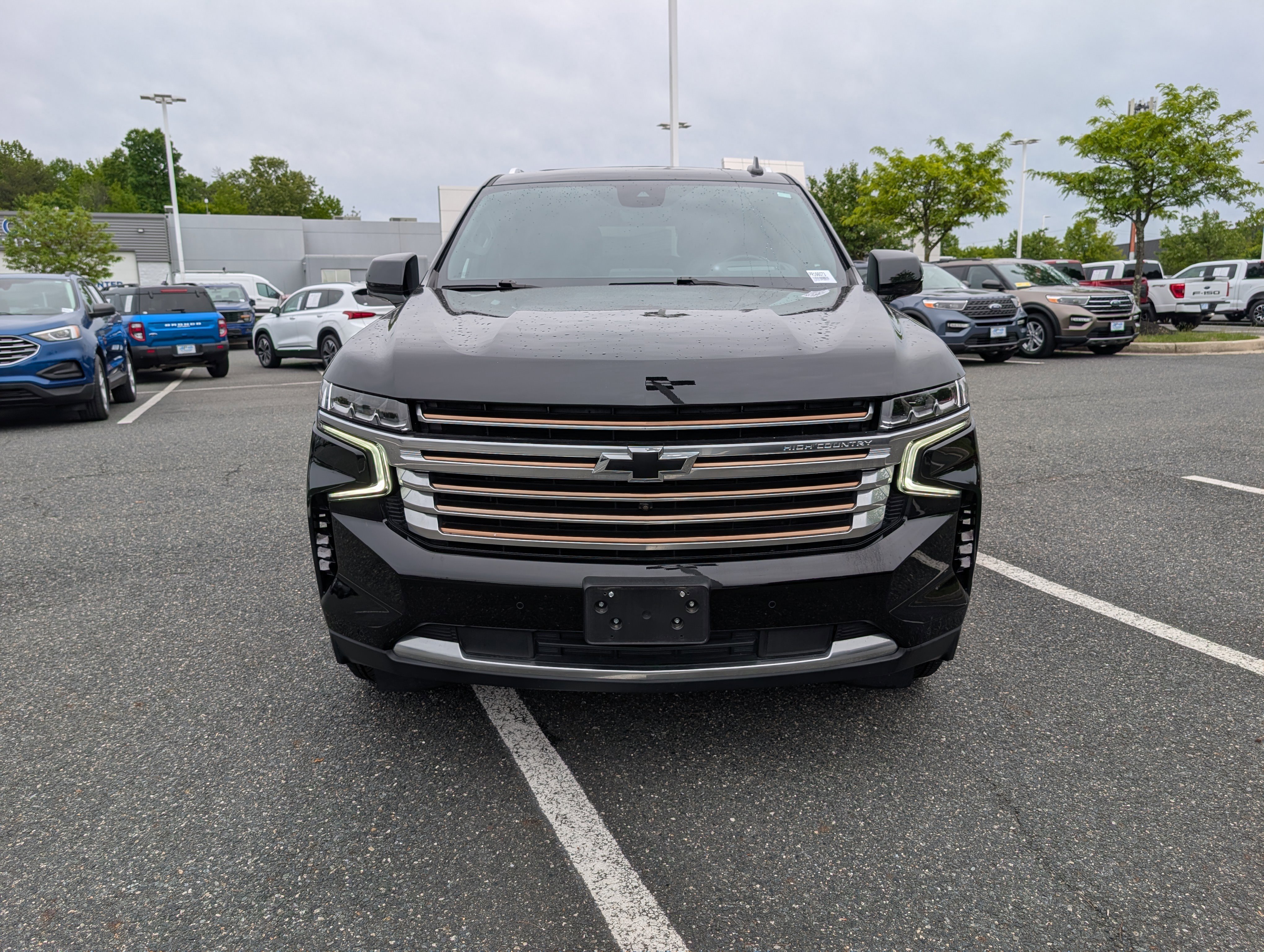 Used 2023 Chevrolet Tahoe High Country w/ Premium Package 2 AWD/4WD image 8