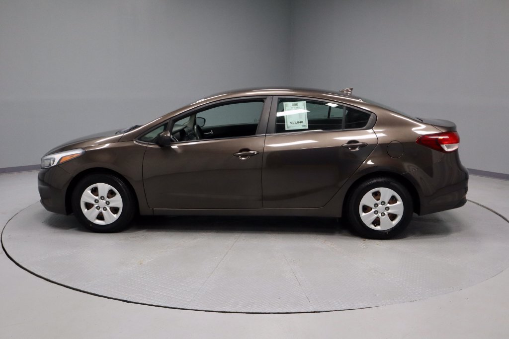 Used 2017 Kia Forte LX FWD image 6