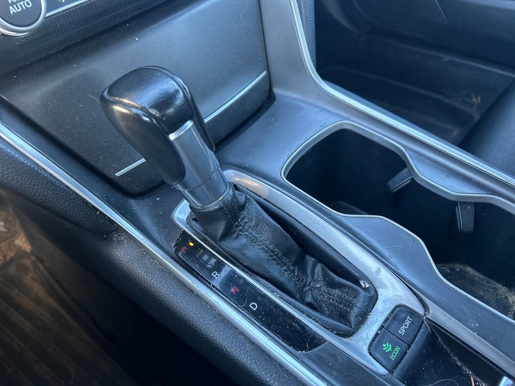 Used 2019 Honda Accord Sport image 28