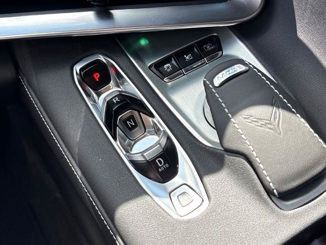 Used 2024 Chevrolet Corvette Stingray Preferred Cpe w/ Body-Color Dual Roof Package RWD image 27
