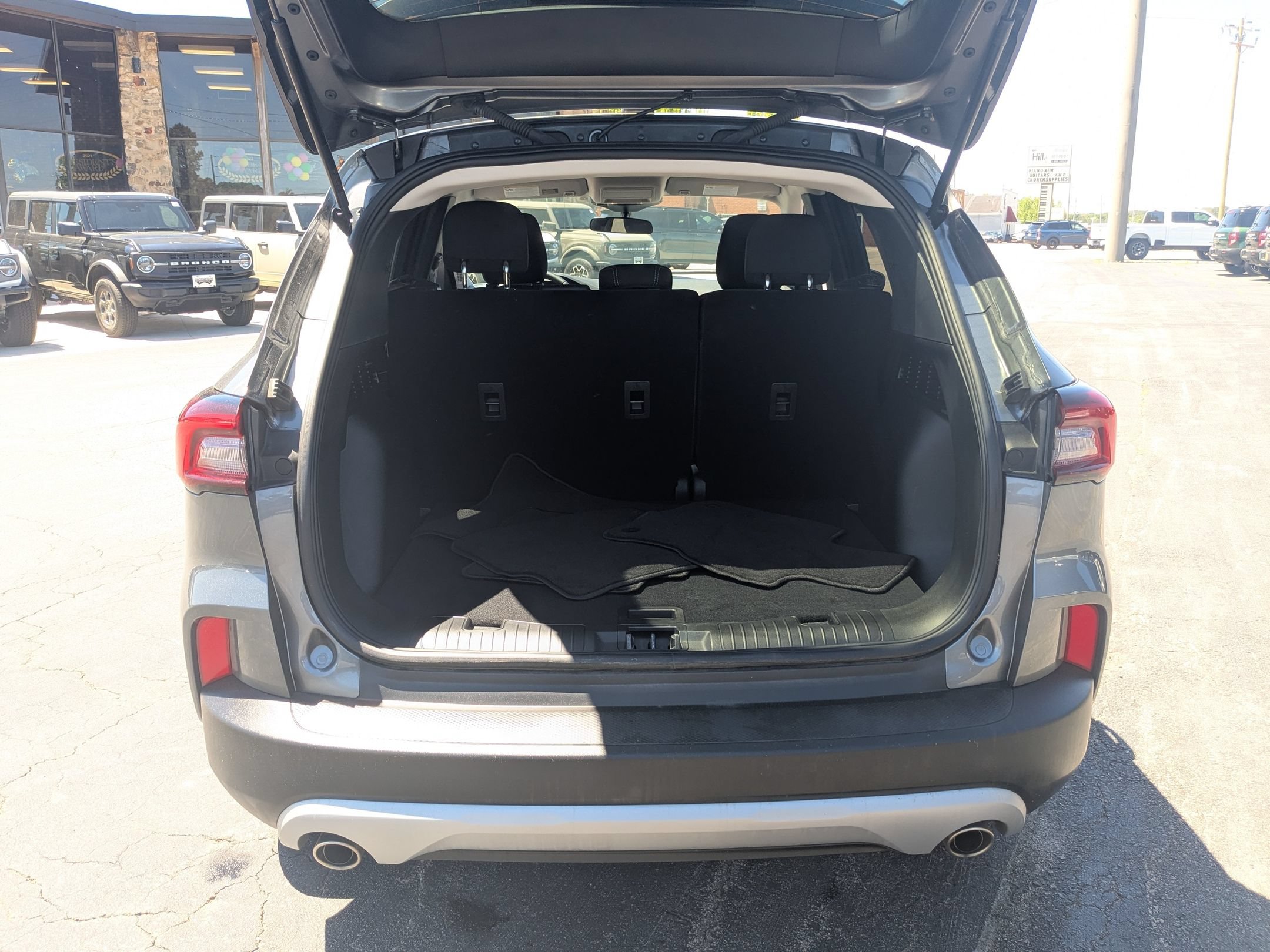 Certified 2025 Ford Escape Active w/ Cold Weather Package AWD/4WD image 30