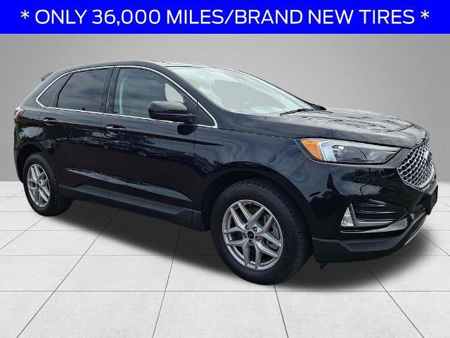 Certified 2023 Ford Edge SEL w/ Convenience Package AWD/4WD image 3