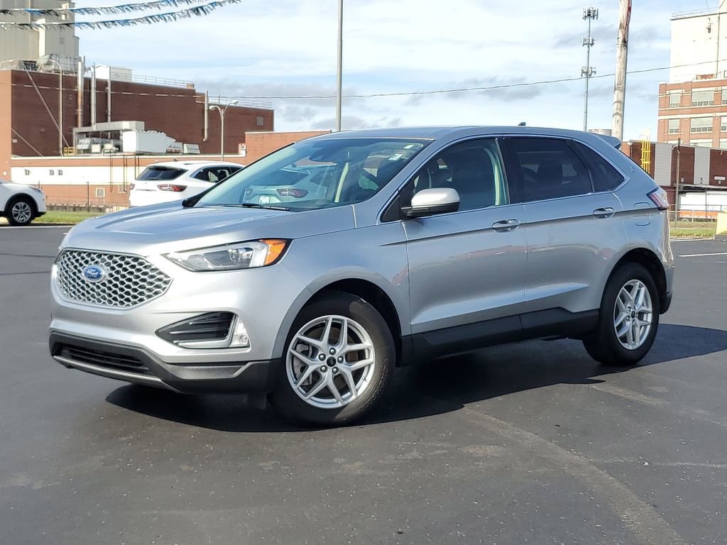 Certified 2023 Ford Edge SEL w/ Convenience Package image 4