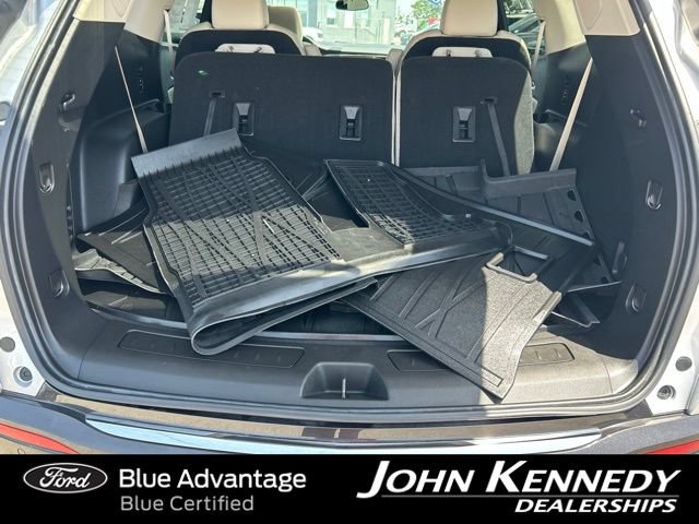 Used 2021 Buick Enclave Essence w/ Sound and Sites Package AWD/4WD image 13