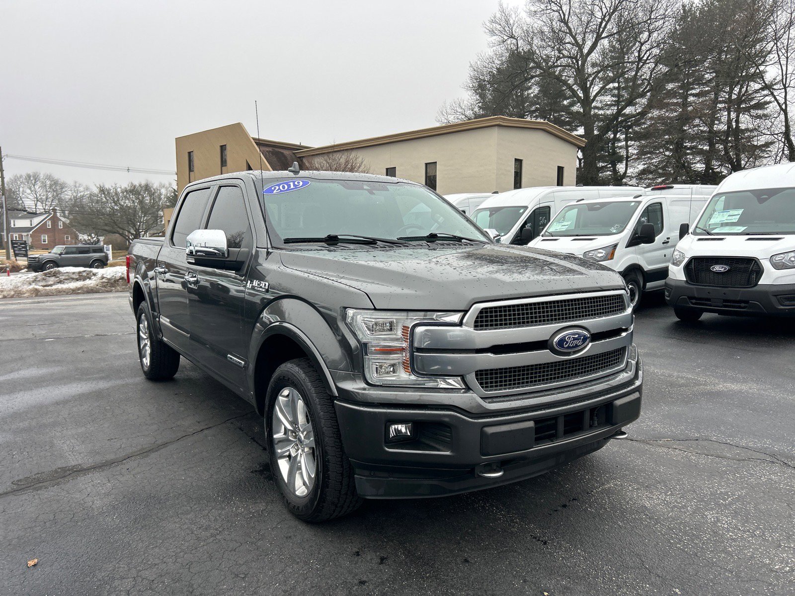 Certified 2019 Ford F150 Platinum w/ Equipment Group 701A Luxury image 3