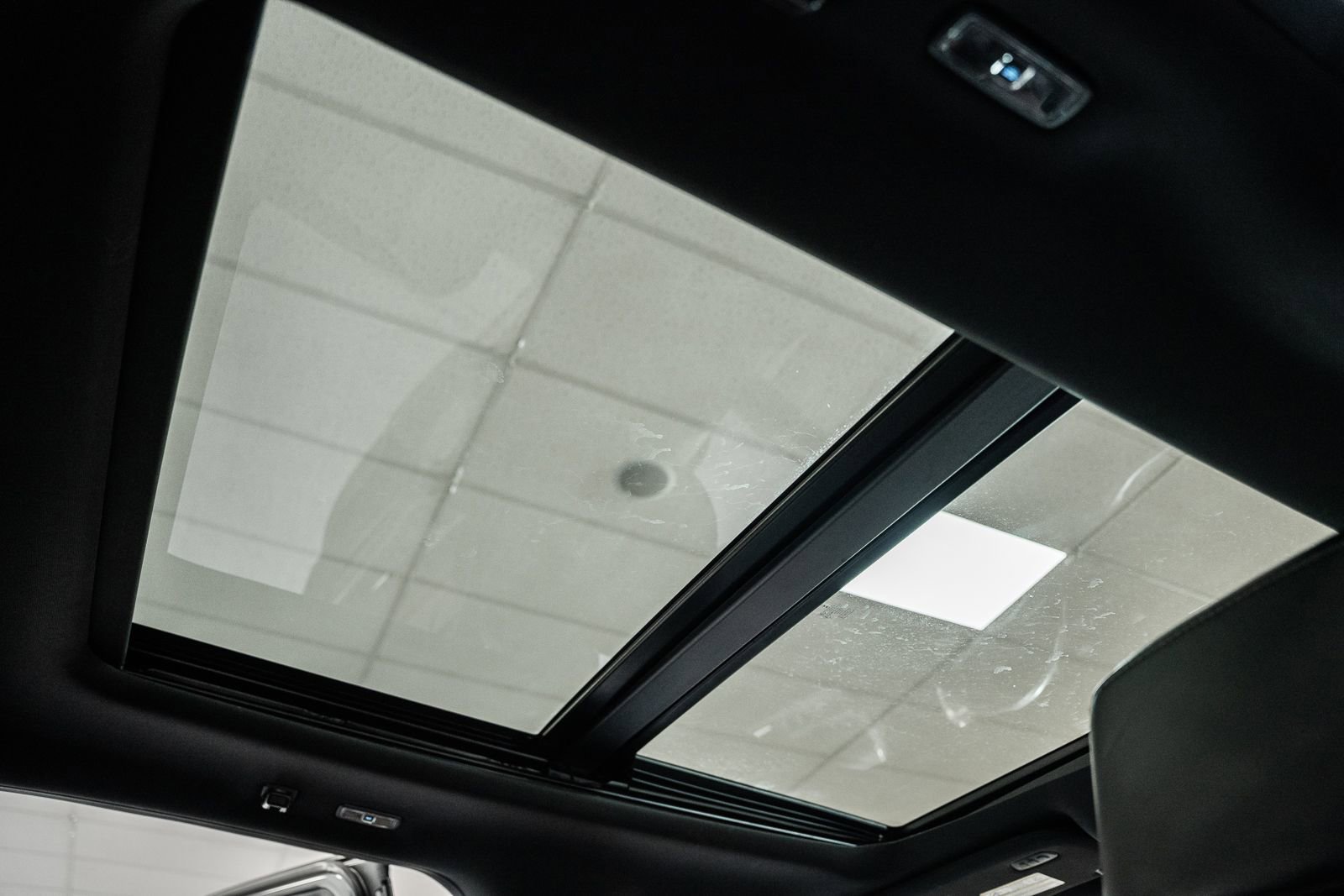 Certified 2023 Ford F150 Lariat w/ Equipment Group 502A High image 41