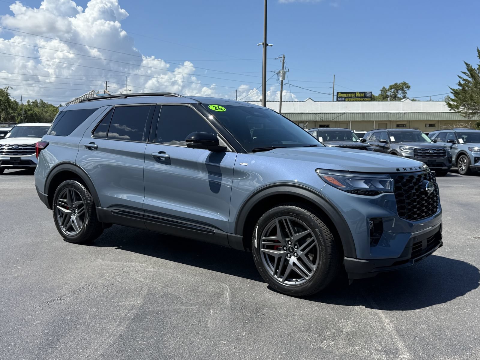 Certified 2026 Ford Explorer ST-Line w/ ST-Line Street Pack RWD image 2