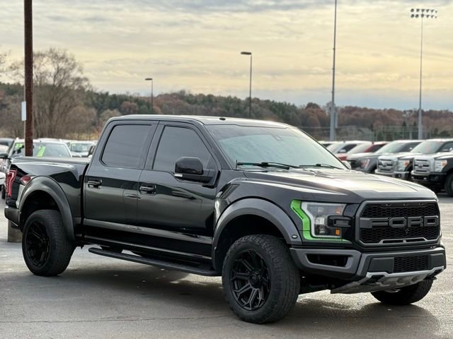 Certified 2018 Ford F150 Raptor w/ Equipment Group 802A Luxury image 41