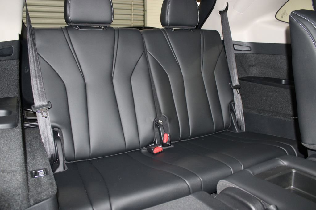 Used 2023 Acura MDX SH-AWD w/ Technology Package image 34