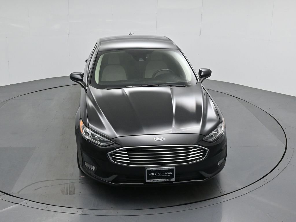 Certified 2020 Ford Fusion SE w/ Equipment Group 151A image 31
