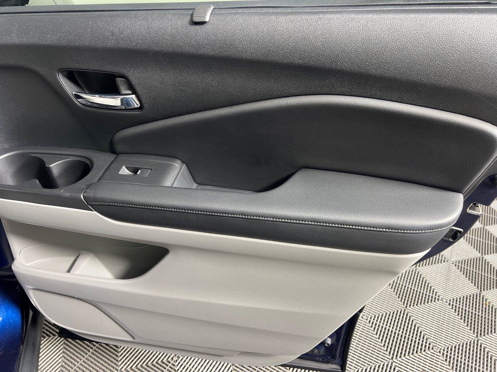 Used 2020 Honda Pilot Touring image 17