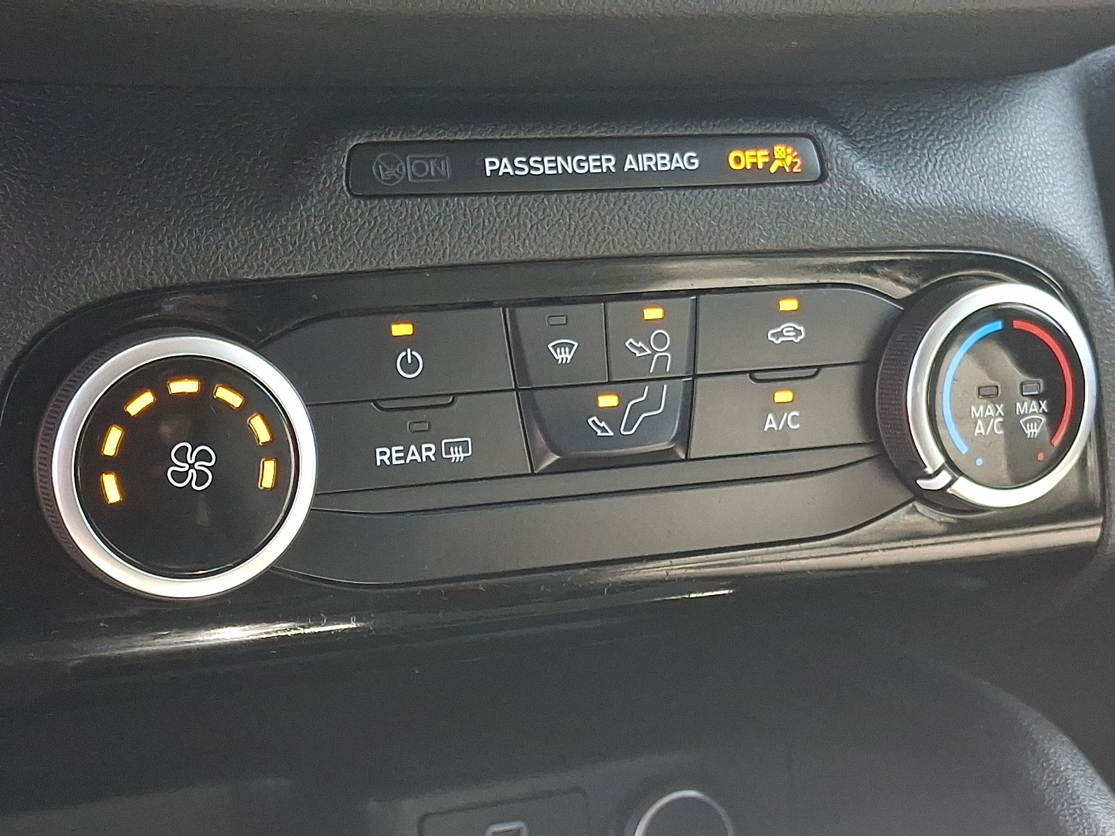 Certified 2021 Ford Escape SE FWD image 16