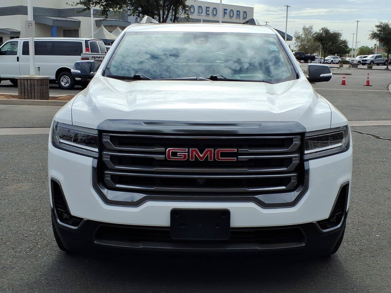Used 2023 GMC Acadia AT4 w/ Technology Package AWD/4WD image 8