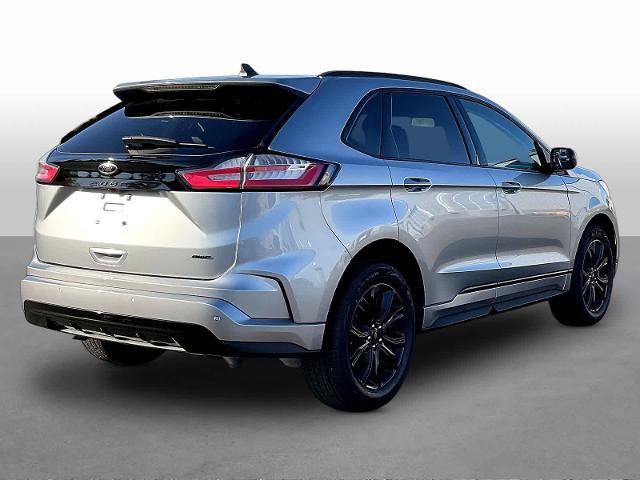 Certified 2022 Ford Edge SE w/ Black Appearance Package AWD/4WD image 7