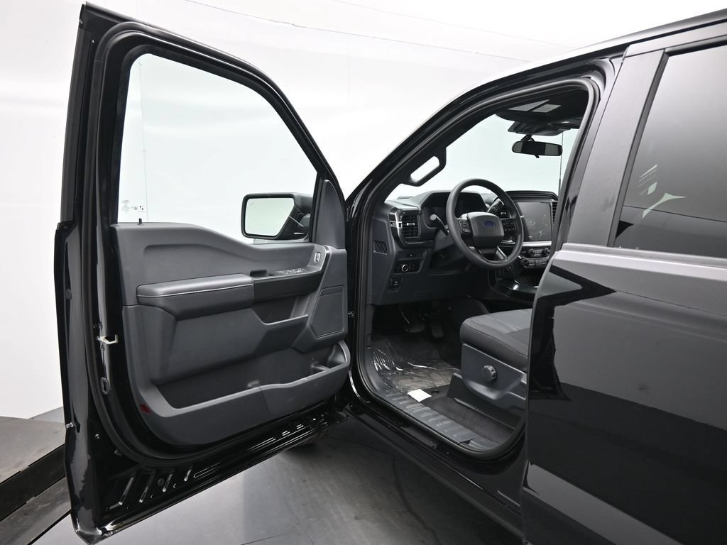 Certified 2025 Ford F150 STX w/ Equipment Group 200A RWD image 7
